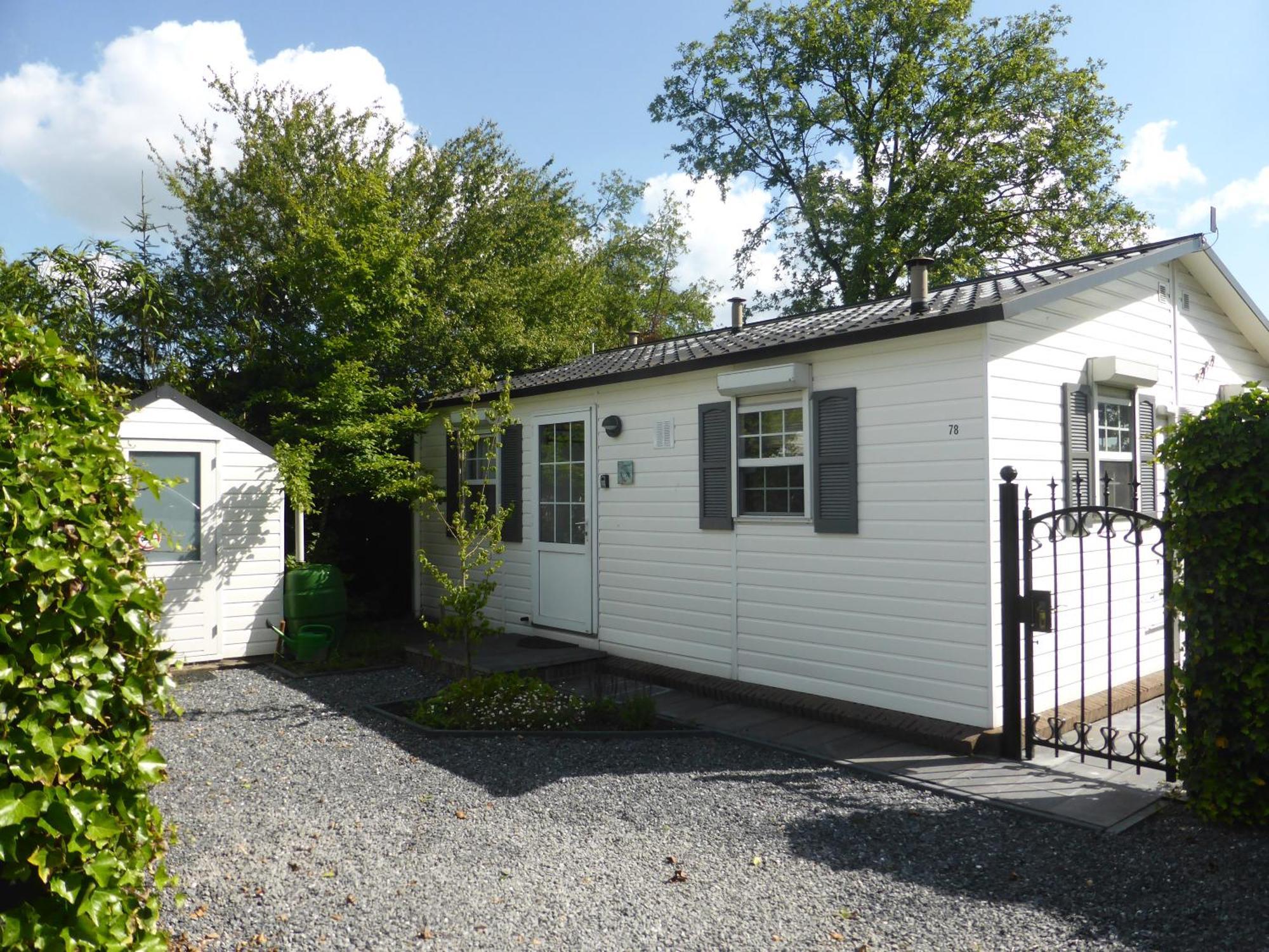אויסטרוויק Vakantiehuis Appelvink, Toplocatie In Bosrijke Omgeving מראה חיצוני תמונה