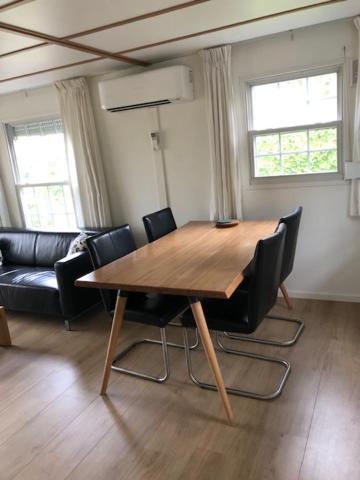 אויסטרוויק Vakantiehuis Appelvink, Toplocatie In Bosrijke Omgeving מראה חיצוני תמונה